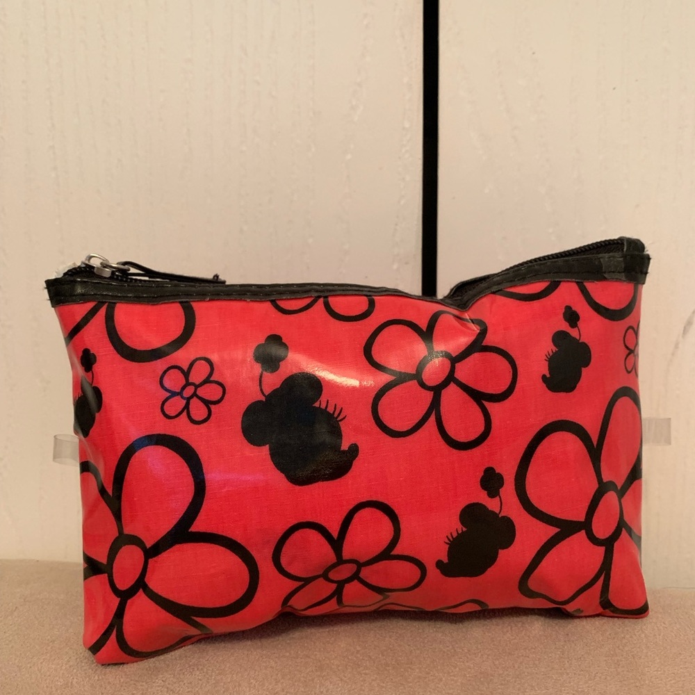 Minnie Mouse cosmetic bag